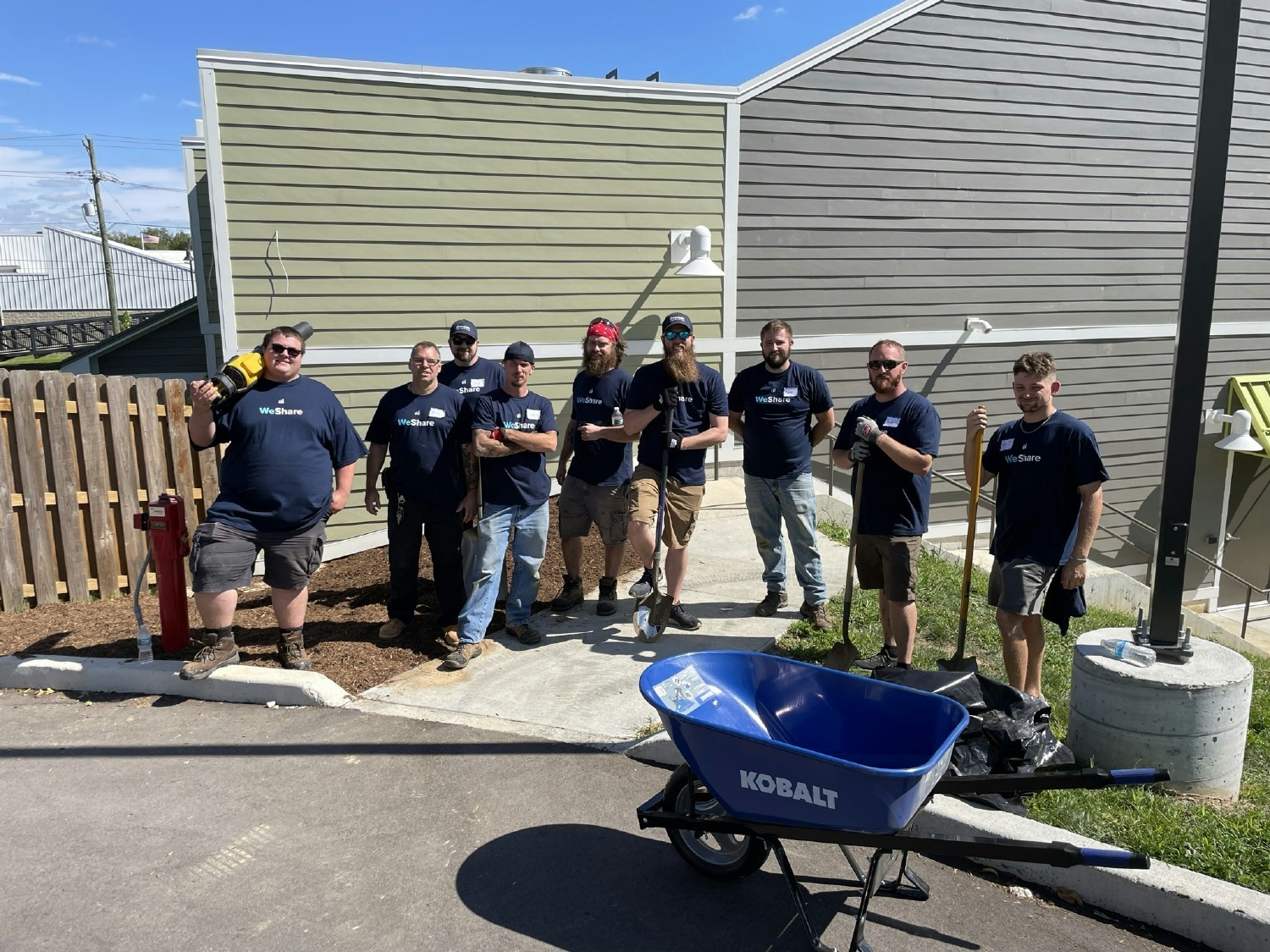 Our Indiana team was hard at work giving back to their local community. 